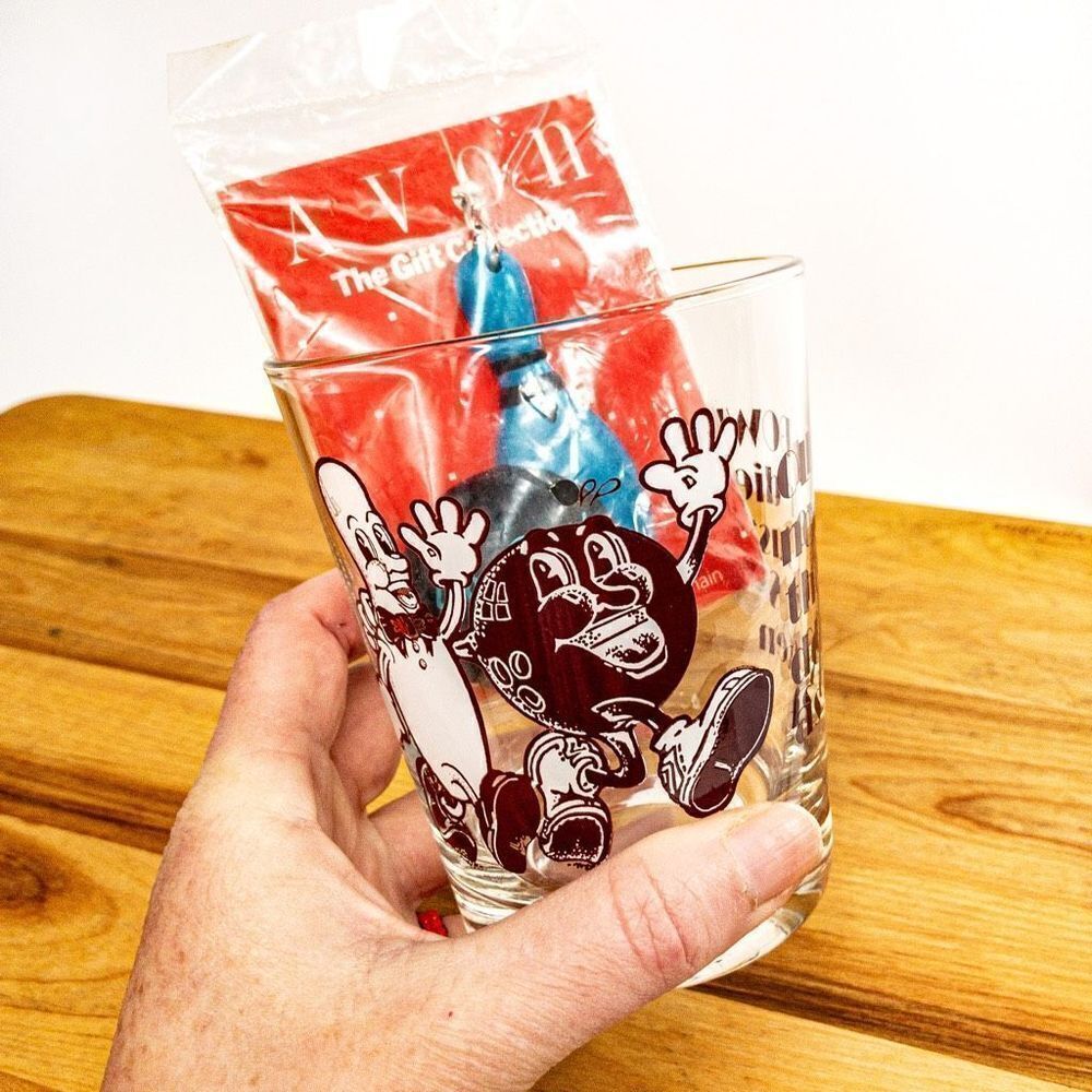 Vintage Retro Bowling Bundle: Tumbler & Keychain